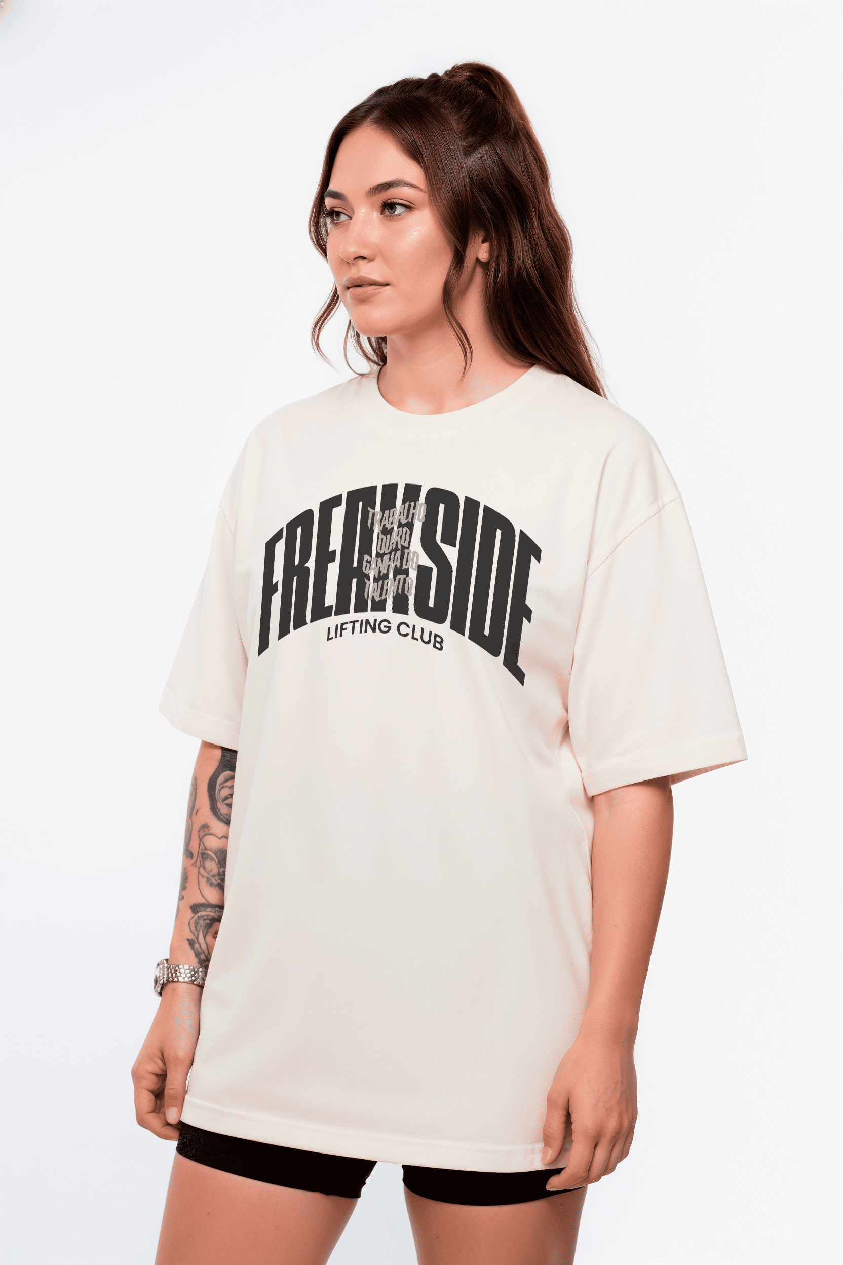 Camiseta Oversized "Trabalho duro ganha do talento" Freakside